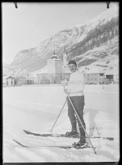 Skifahrer bei Zernez