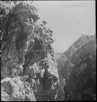 Bergsteiger an Felsen