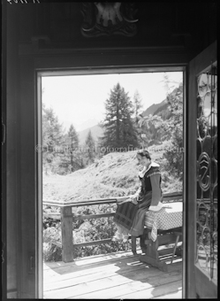 Fortunata auf Veranda