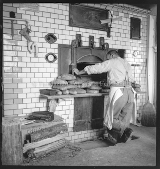 Brot backen Bäcker Plazzöl Ftan