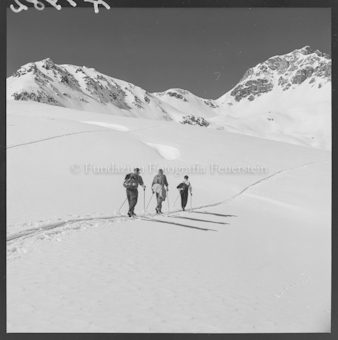 Winter Aufstieg zum Piz Clünas Blick auf Minchun Clünas
