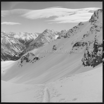 Winter Blick auf S-charltal von Minschun aus
