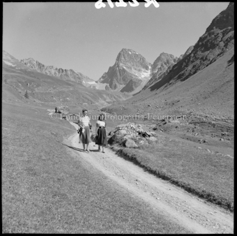 Val Tuoi mit Buins (Thea und Sina)