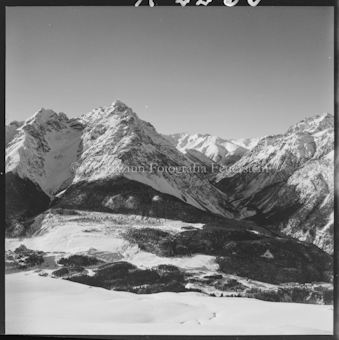 Panorama von Skihütte Naluns, gegen Pisoc und Lischana