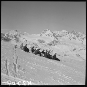 Silvrettatour 1956, Ochsenscharte gegen Silvrettahorn, Schneeglocken, Schattenhorn
