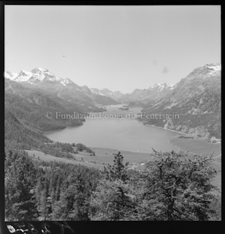 Landschaftsaufnahme mit See