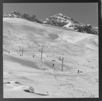 Blick auf Skipiste mit Skipiste