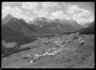 Dorfbild und Tal