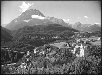 Scuol, Hotel Valentin mit Pisoc