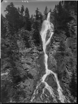 Wasserfall in der Clemgia-Schlucht