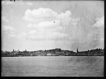 Zürichsee Ostseite von Engehafen aus fotografiert