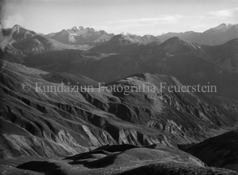 Blick von Val del Batsch auf Piz Daint