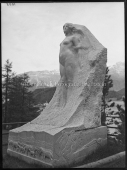 Segantinidenkmal in St. Moritz
