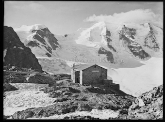 Diavolezzahütte mit Piz Palü
