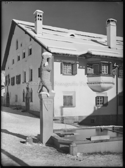 Zuoz, Dorfplatz Planta-Haus