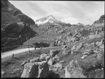 Flüelapass zwischen Geröll