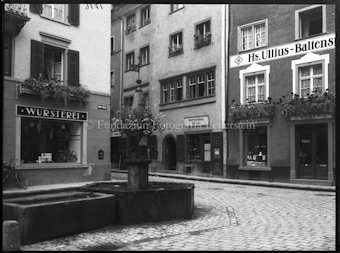 Chur Brunnen mit Eingang obere Gasse