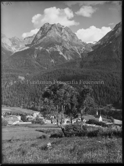 Scuol mit Lischana von der Wyquelle aus