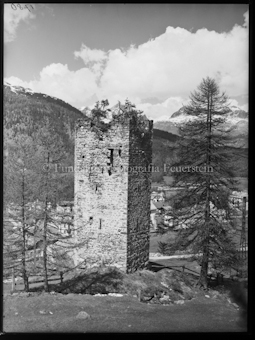 Ruine alter Turm bei Pontresina