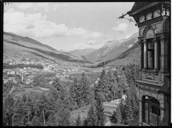 Waldhaus (Vulpera) Ecke mit Scuol und Sent