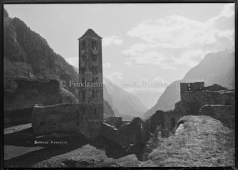 Mesocco Ruine und Turm mit Blick auswärts