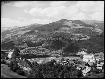 Seewis Oberland, Kirche links und rechts