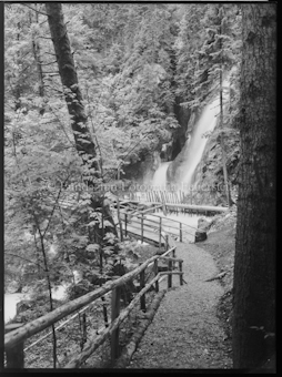 Weissenberg Schlucht Wasserfall