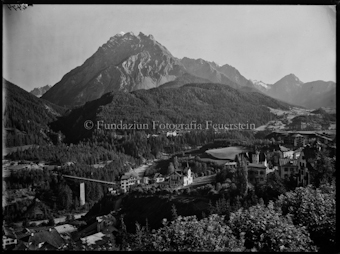 Scuol mit Pisoc von Könz aus (neuere Aufnahme)