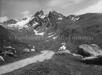 Landschaft mit Piz Muragl