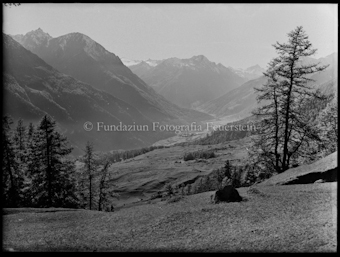 Ardez, Blick Chalet Huder gegen Lavin