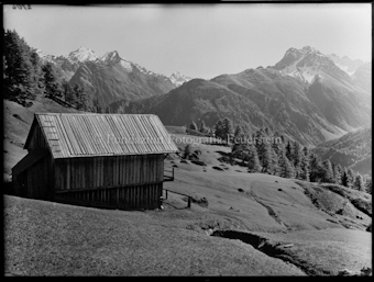 Ardez, Chalet Huder Blick auf Pisocgruppe