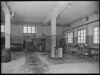 Postauto Garage Werkstatt