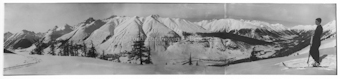 Winter Zuoz Panorama mit Frl. Gilli drei Platten, Kleines Panorama mit Frl. Gilli, gleiche Nummer