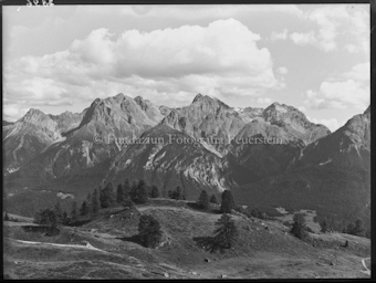 Ftan, auf dem Weg nach Laret (Lischanagruppe)
