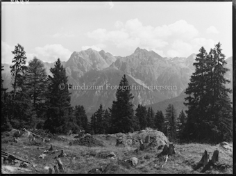 Ftan auf dem Wege nach Laret (Lischanagruppe) 1931 Neuschnee