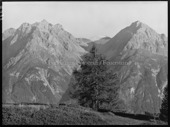 Blick von Motta Valuns auf Lischana und San Jon