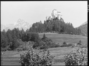 Schloss Tarasp mit Pisoc (Aufnahme für Pinosch)