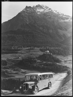 Autopost Scuol Ftan Blick auf Pisoc