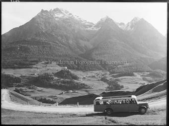 Autopost Scuol Ftan Blick auf Pisoc
