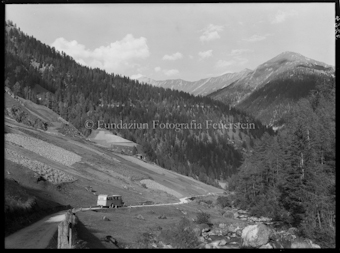 Autopost Scuol Samnaun bei Campatsch