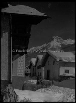 Dorfpartie mit Schafen, Winter