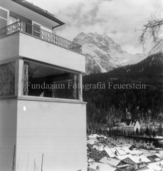 verschneite Landschaft, Scuol, Bezeichnung Hülle: Dr. Enderli, Haus im Winter