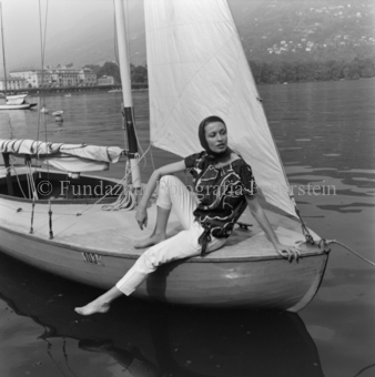 sitzt auf dem Bug, Lugano, Bezeichnung Hülle: Tessin 1946