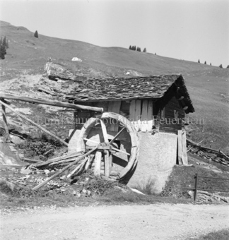 Bezeichnung Hülle: Bauern, Alltag, Brauchtum, Ernte, tägliches Brot, Bauernarbeit, Alpfahrt