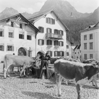Alpabfahrt, Scuol, Bezeichnung Hülle: Alpentladung