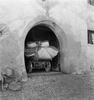Bezeichnung Hülle: Bauern, Alltag, Brauchtum, Ernte / tagl. Brot / Bauernarbeit / Alpfahrt