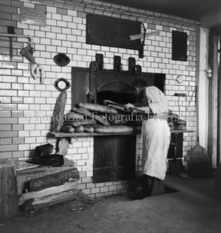 Bezeichnung Hülle: Bauern, Alltag, Brauchtum, Ernte / tagl. Brot / Bauernarbeit / Alpfahrt