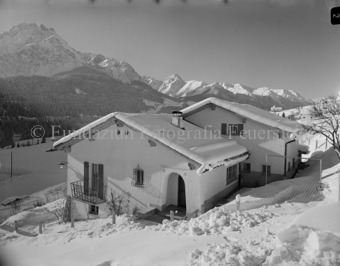 Haus Claudin Vital, Aussenansicht, verschneit