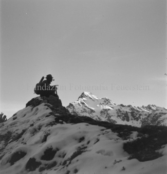 Serie: Nationalpark, Arvenwald, Bezeichnung Hülle: Nationalpark, Nationalpark Arvenwald mit Personen, Val Mingèr; Nationalpark Til Rieser