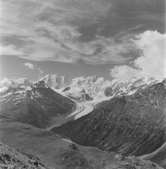 Serie: Nationalpark, Arvenwald, Bezeichnung Hülle: Nationalpark, Nationalpark Arvenwald mit Personen, Val Mingèr; Nationalpark Til Rieser